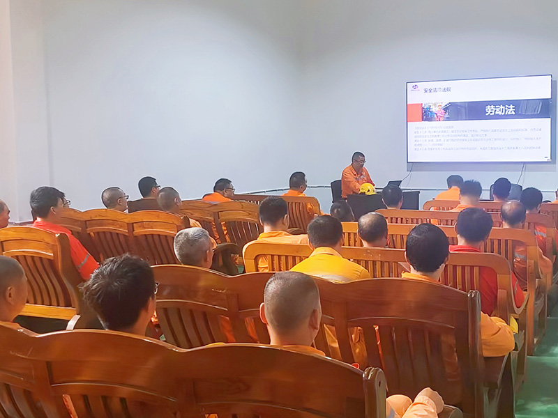 弘旭公司實訓基地開展首期培訓(圖1) 弘旭公司實訓基地開展首期培訓(圖1)