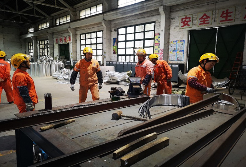 龍騰春風(fēng)起 奮斗搶開局(圖4) 龍騰春風(fēng)起 奮斗搶開局(圖4)