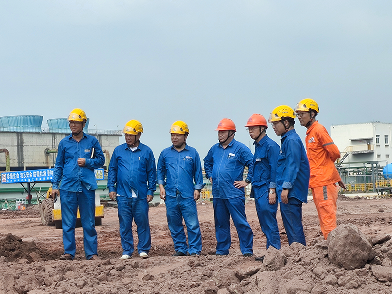 箱涵基坑全線貫通！傅利才、陳懋金蒞臨現(xiàn)場指導(dǎo)(圖1)