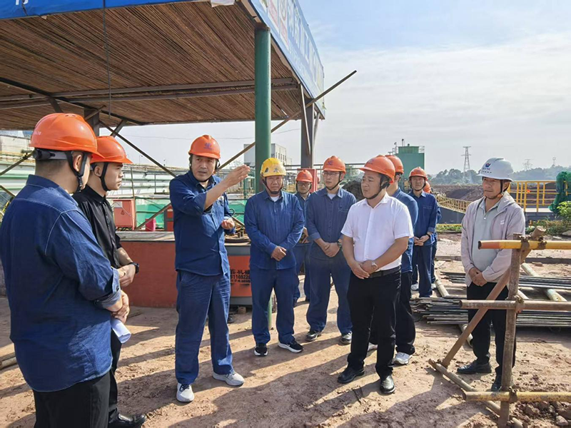 傅利才、郭春建到化工園區(qū)項(xiàng)目現(xiàn)場開展節(jié)前安全檢查(圖1)