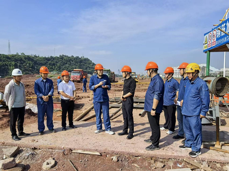 傅利才、郭春建到化工園區(qū)項(xiàng)目現(xiàn)場開展節(jié)前安全檢查(圖3)