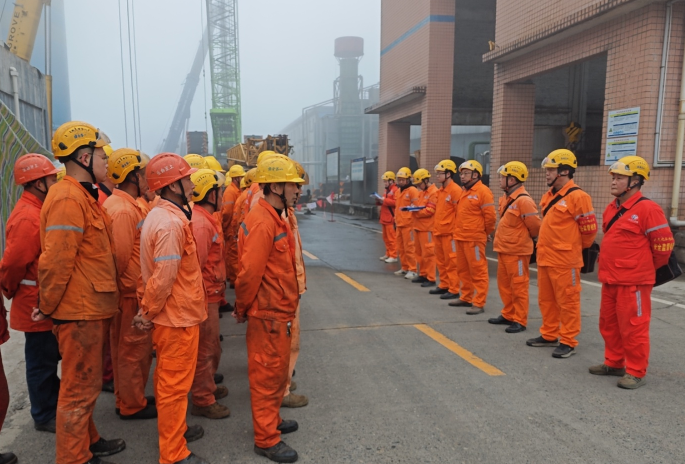 星光奮進(jìn)路 方圓紅旗耀 ——弘旭公司十二月攻堅紀(jì)實(圖2)