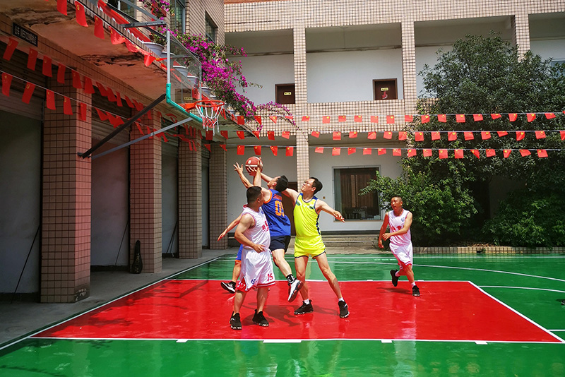 永遠跟黨走——弘旭與股份設備部舉辦“學黨史強黨性 守初心開新局”聯(lián)誼賽(圖3) 永遠跟黨走——弘旭與股份設備部舉辦“學黨史強黨性 守初心開新局”聯(lián)誼賽(圖3)